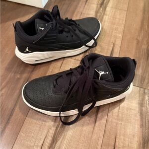 Jordan Black and White Sneakers - M 7.5, W 9